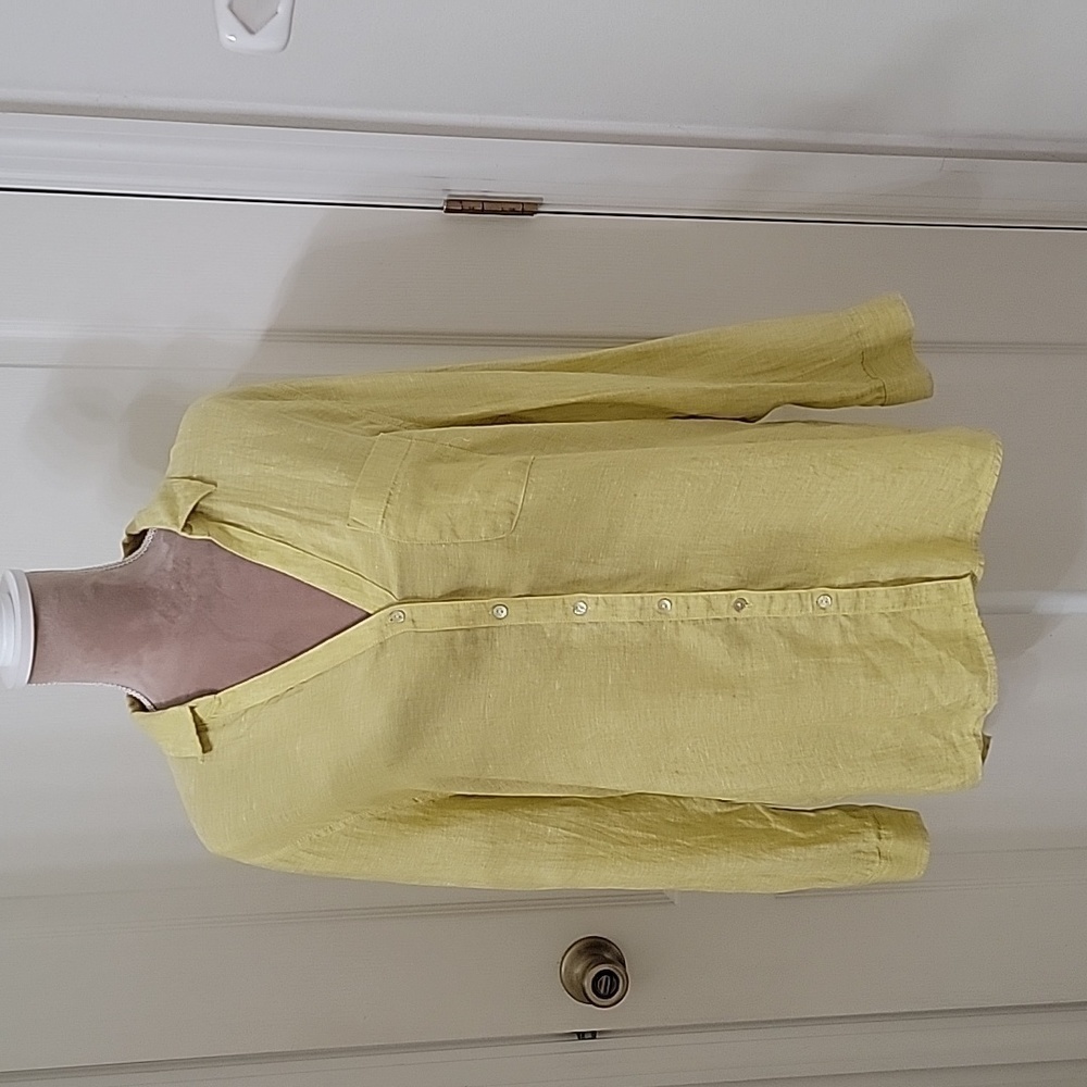 C&C California, Size L 100% Linen, Yellow Button Down Top, EUC